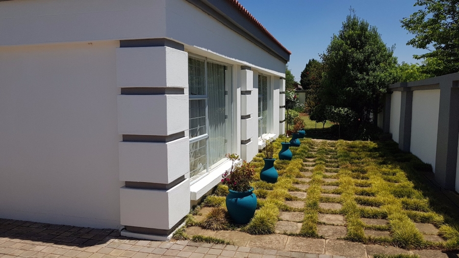 4 Bedroom Property for Sale in La Provance Free State